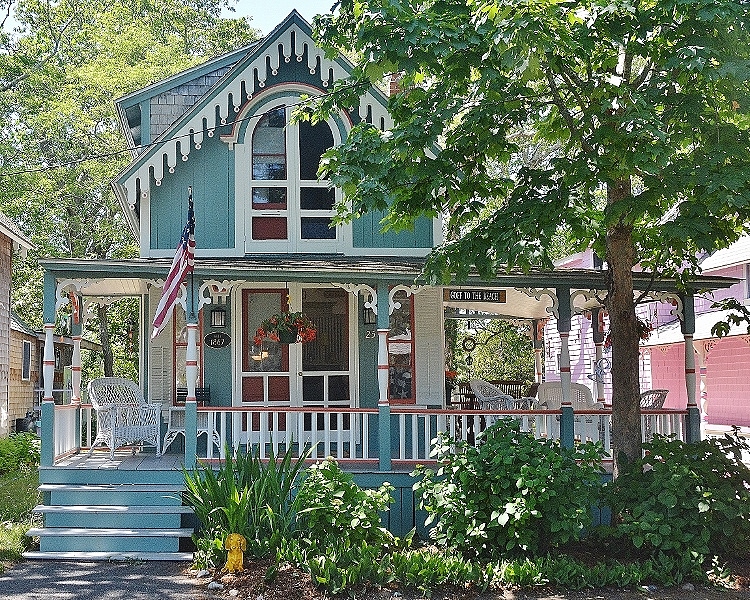 gingerbread cottage